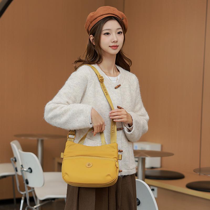 Stylish Crossbody Bag with Adjustable Strap and Compact Design for Everyday Fashion Use