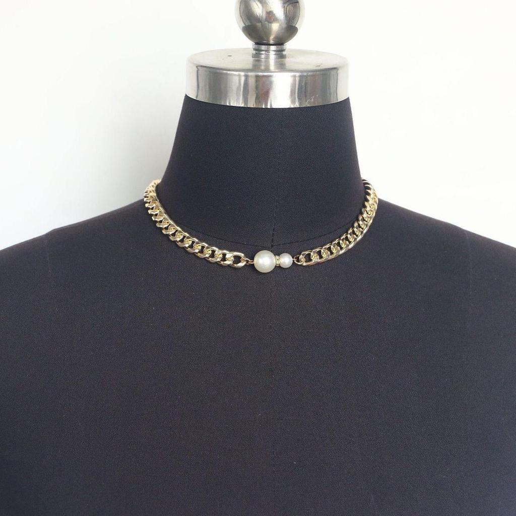 2023 Stylish Pearl & Gold Chain Necklace