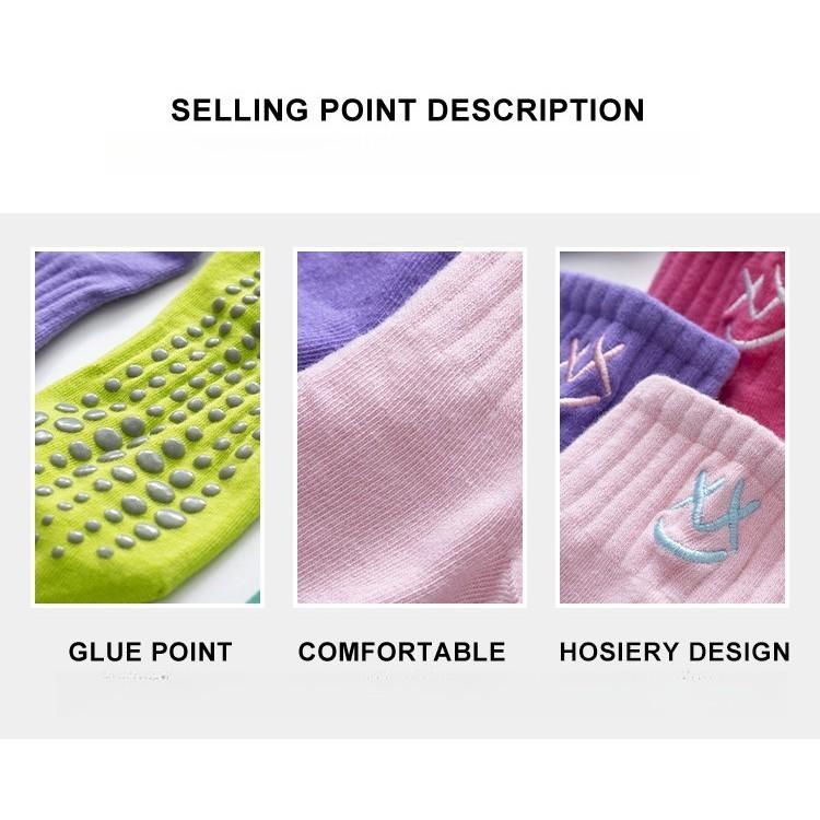 2024 Spring/Summer New Embroidered Yoga Socks for Women Breathable Non Slip Simple Versatile Floor Socks Sports and Fitness Socks