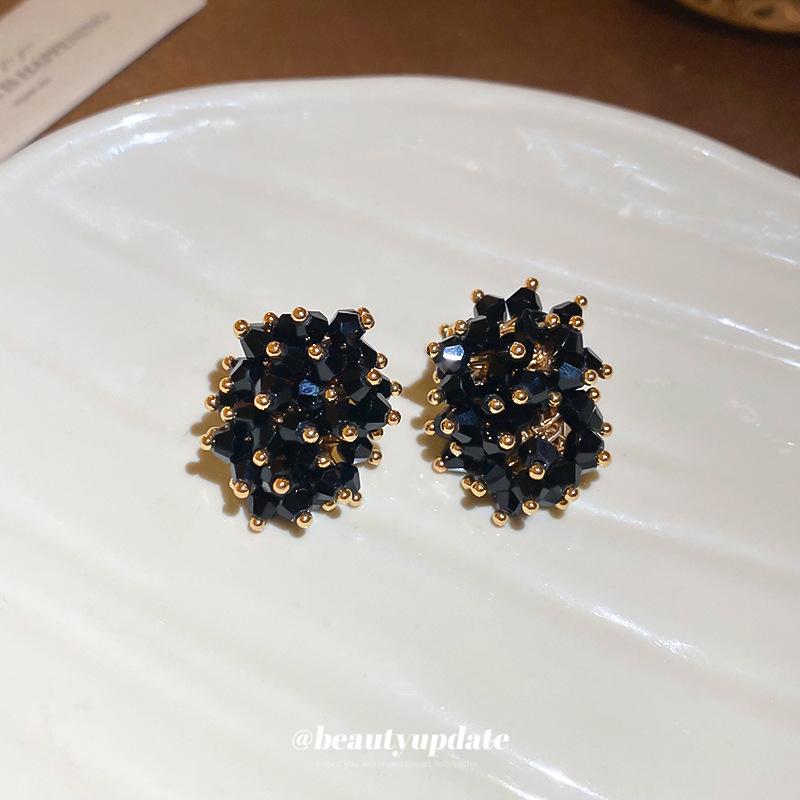Silver Needle New Irregular Crystal Stud Earrings Dark Wind Design Sense Niche Temperament Earrings Light Luxury Earrings