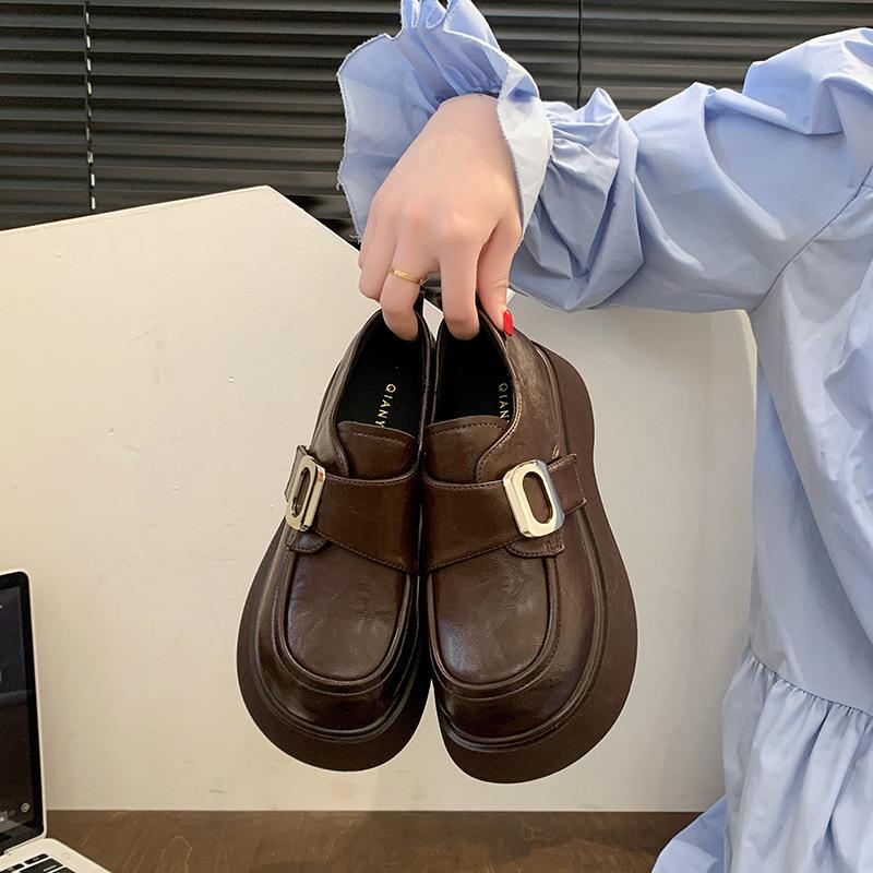 Platform leather loafers spring shallow mouth single shoes women's 2025 new women's shoes heightening black British style small leather shoes