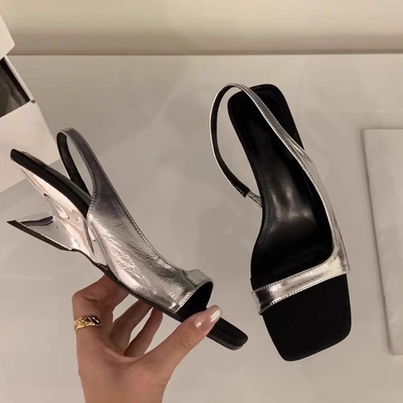 Fashion Celebrity Style One-word Buckle Strap Sandals 2025 Summer New Cool Drag Temperament Women Fashion with Skirt Semi-slippers