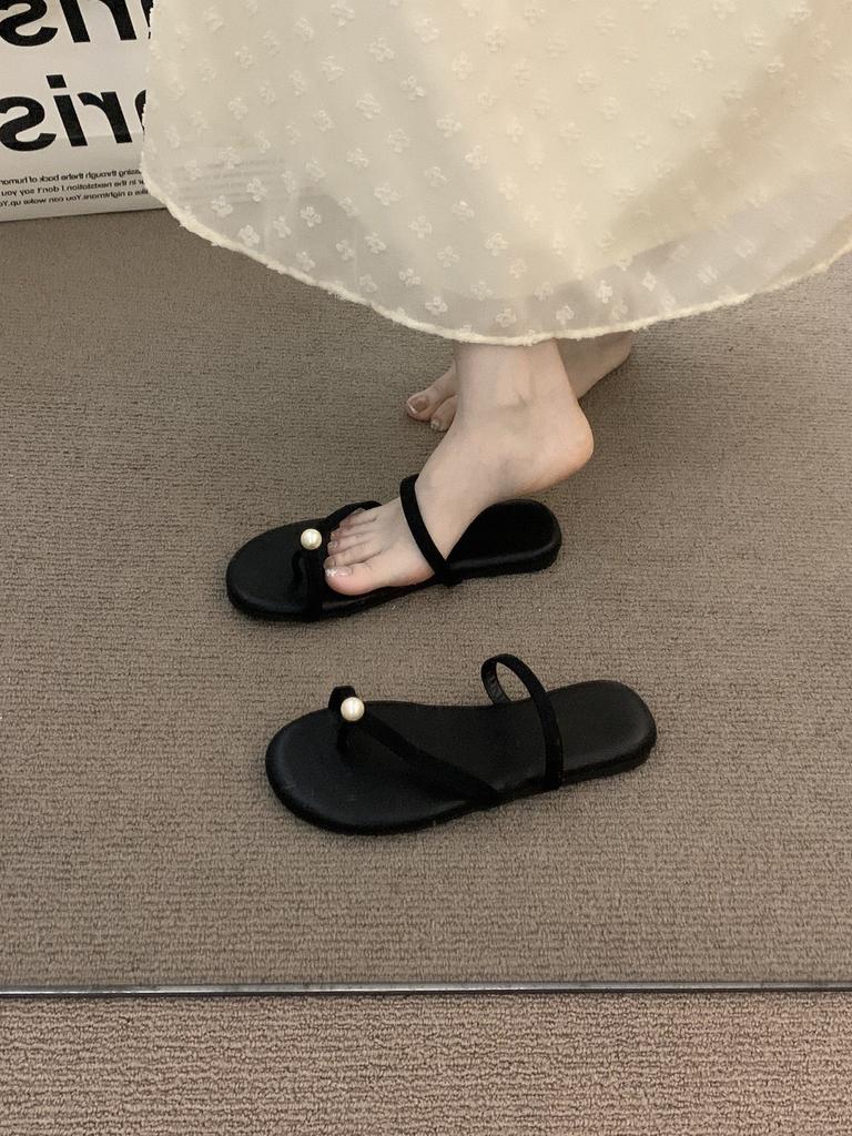 Niche Flat Bottom Simple Black French Small Cool Slippers Fairy Shoes 2025 New Summer Strap with Skirt Sandals
