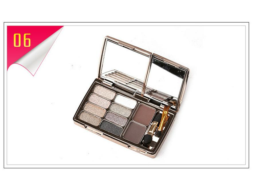Winnie the Pooh Eyeshadow: 8-Color Palette with Diamond Finish & 2 Eyebrow Powders.