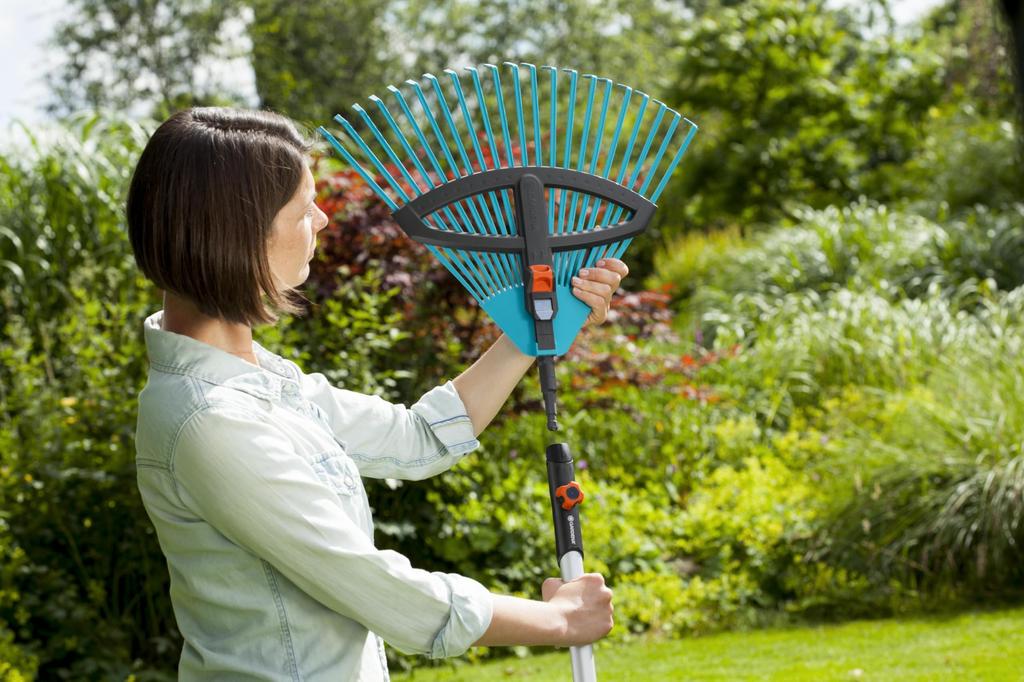 GARDENA Plastic Combi Product Up to 25 Years Rake, System, Turquoise, 35-52cm Wide, 3099-20, Warranty