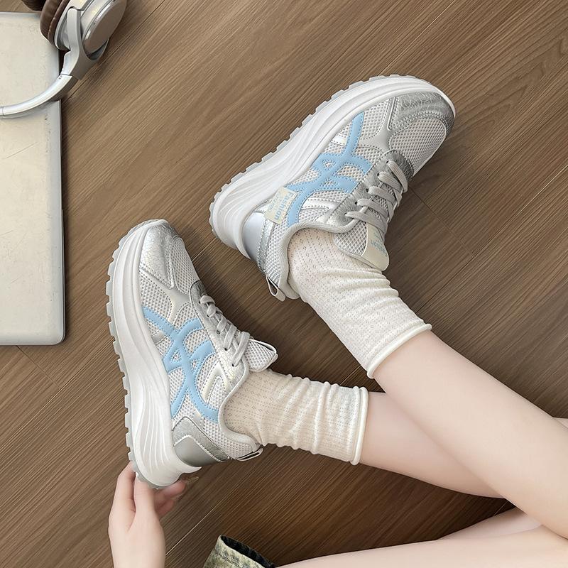 Little White Shoes Women's Spring and Summer 2025 New Mesh Breathable Forrest Gump Shoes Platform Sole Lightweight Versatile Comfortable Sports Shoes