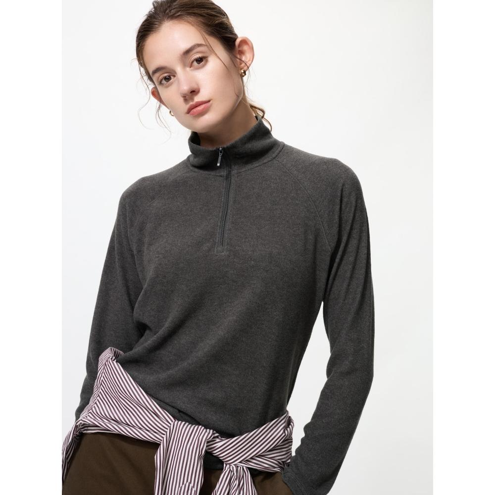 Uniqlo HeaTTech STreTch Fleece Half Zip T Long Sleeve