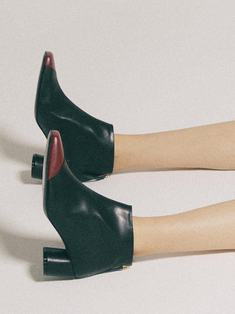 Commegee Asymmetry Ankle Boots / Cg1029Wibk