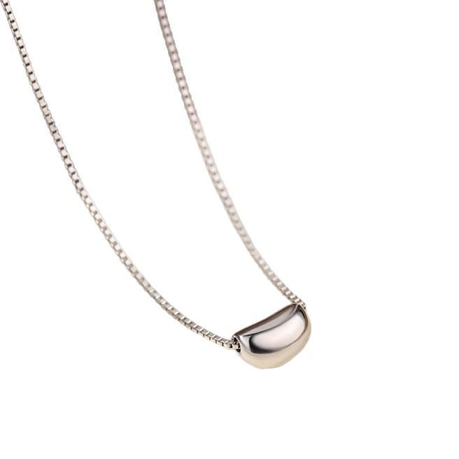 Hochwertige Damen-Halskette mit Anhänger in Form einer roten Bohne und eines Halbmonds - Elegante Silber-Schlüsselbein-Kette