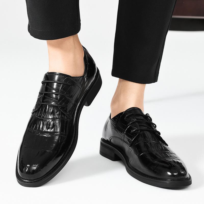 Lederschuhe Herren Herbst neue Mikrofaser Obermaterial bequem vielseitig Britische Business Herrenschuhe spitz niedrig geschnitten erhöhend Lederschuhe