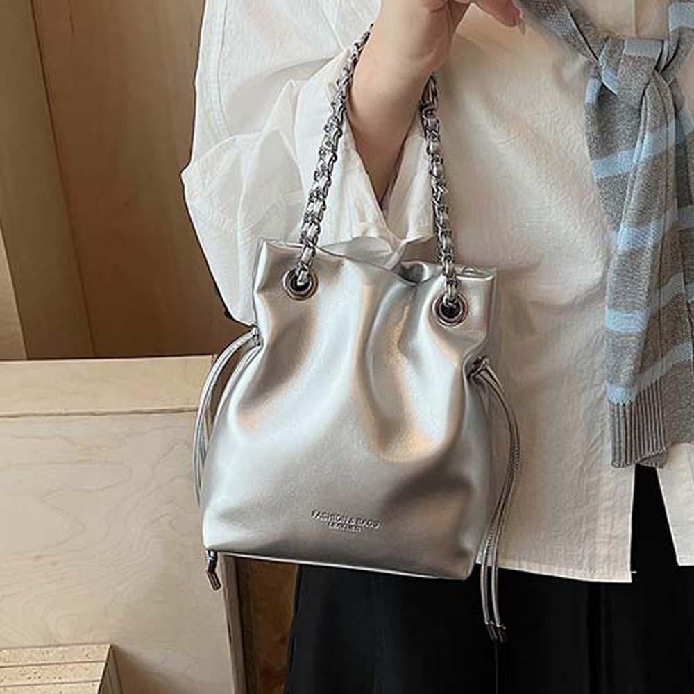 Phone Pouch Bucket Drawstring Bag Large Capacity Solid Color Leather Chain Handbag Magnetic Buckle Anti-splash Water