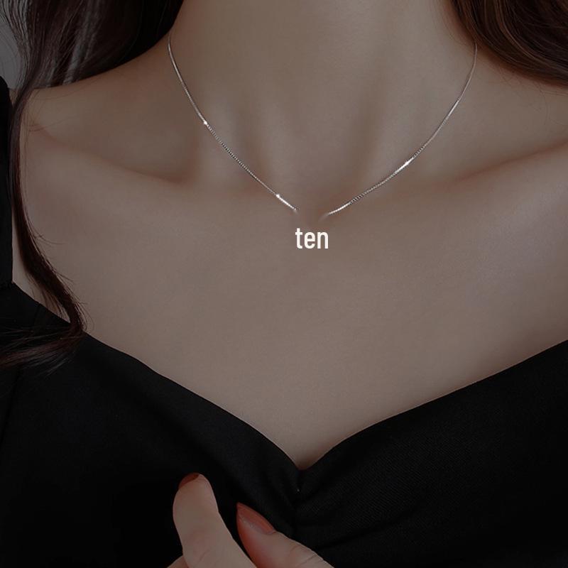 2025 Light Luxury Women's Cross Necklace: Clavicle Chain with High-End Commuting Style