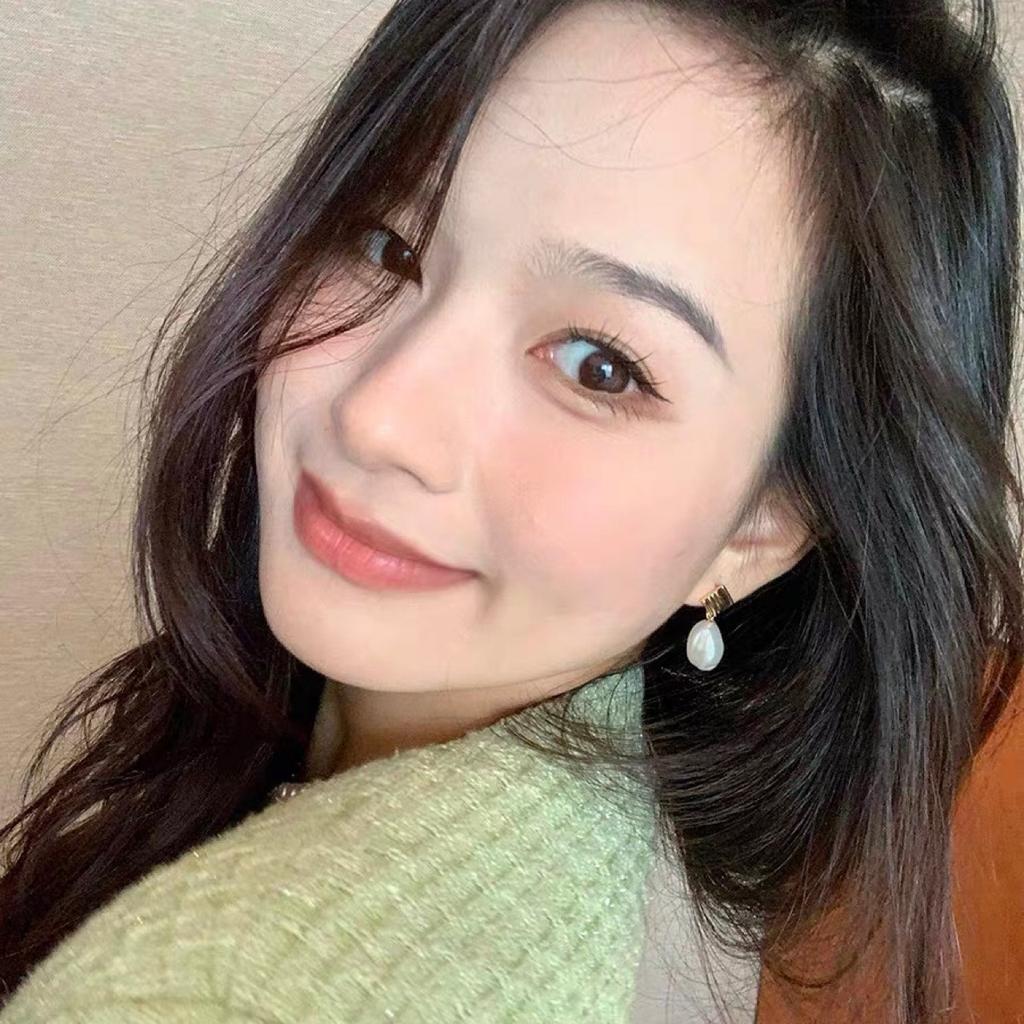 Rautenförmige kleine einzigartige natürliche unregelmäßige Barock-Nischen-Design Süßwasserperlenohrringe kleine Temperament-Steckohrringe