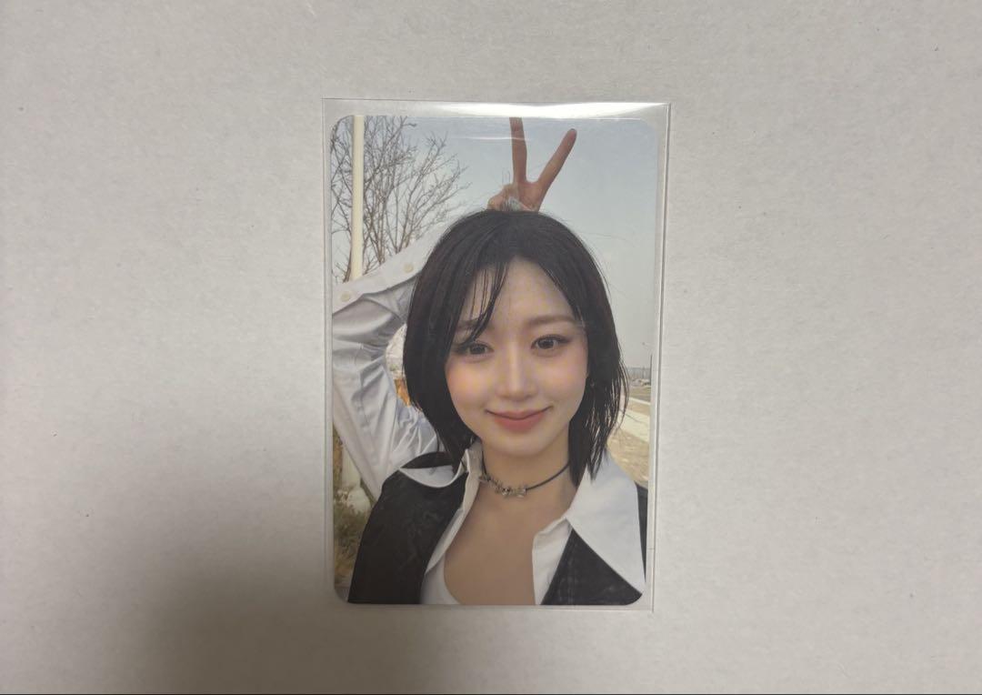 

[USED] NMIXX Hyewon FE3O4 BREAK Sanok Trading Card