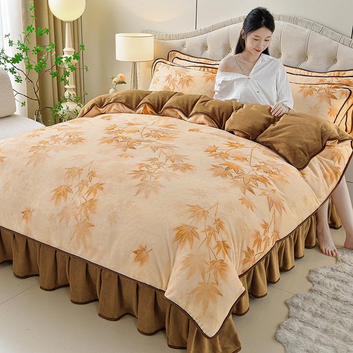Cozy Flannel 230g Milk Velvet Printed Bed Set with Skirt - New Autumn/Winter Collection, Hot Seller