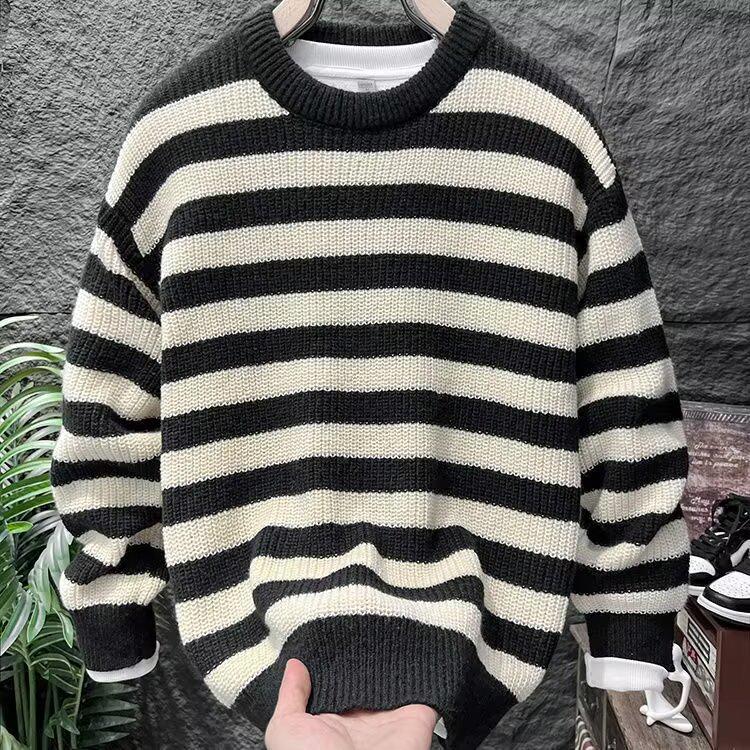 

New Spring & Autumn Striped Oversized Slimming Knit Sweater - Black & White, Round Neck, Long Sleeve, Casual Style. L чорний