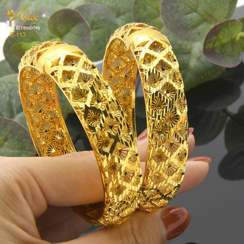 Alloy Spring Indian Gold-Plated Hollow Jewelry Set: Women's Bracelet Ring Bridal Accessories