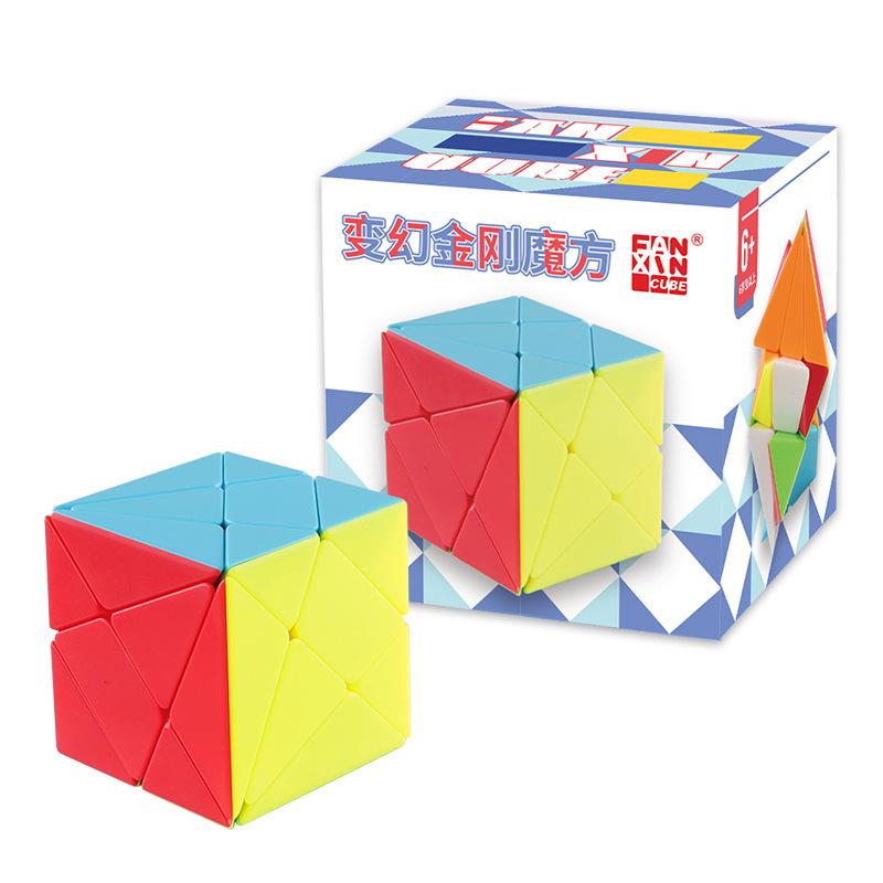 Verdrehter schräger Rubik's Cube einfarbig Farbe Alien Drei-Ebenen-Variante Kreativ Leichtgängig Kinder Lernspielzeug