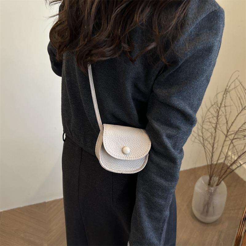 New Aesthetic Personality Trend Bag Women's Bag Simple Retro Women's Crossbody Shoulder Bag Casual Saddle Bag