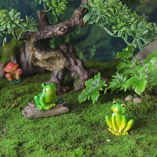Garden Miniature Frog Statue Indoor Outdoor Sitting Frog Figurine Resin Cartoon Animal Sculpture Flower