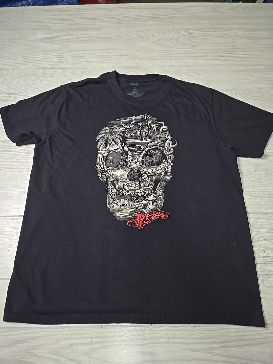 2007 Disneyland Pirates Of The Caribbean Shirt XL Jaxk Sparrow Johnny Depp Skull Unisex T-Shirt XL