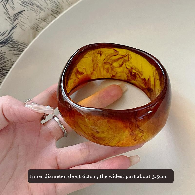 32 Style Acrylic Resin Bangles for Women Retro Punk Coffee Smudging Bangale Personality Irregular Wide Wristband Party Jewelry M