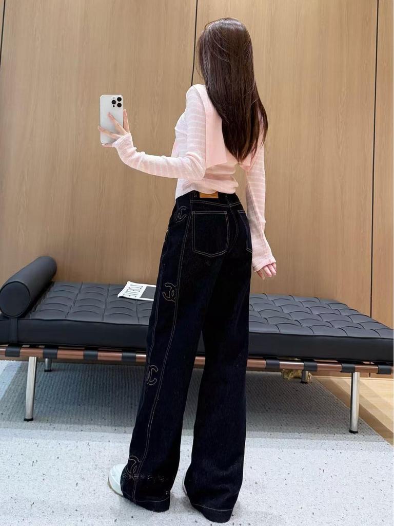 Women's Dark Blue Patchwork Embroidered Wide-Leg Jeans - Versatile, Slimming, Temperament Style.