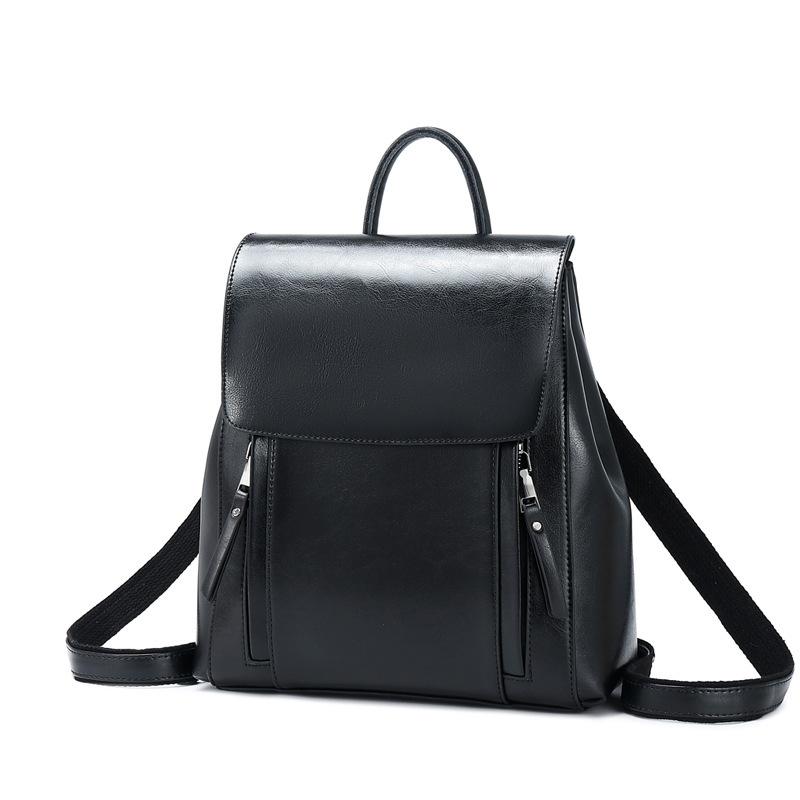 A Retro Oil-wax Leather Backpack for Women, A Fashionable Schoolbag for Female College Students