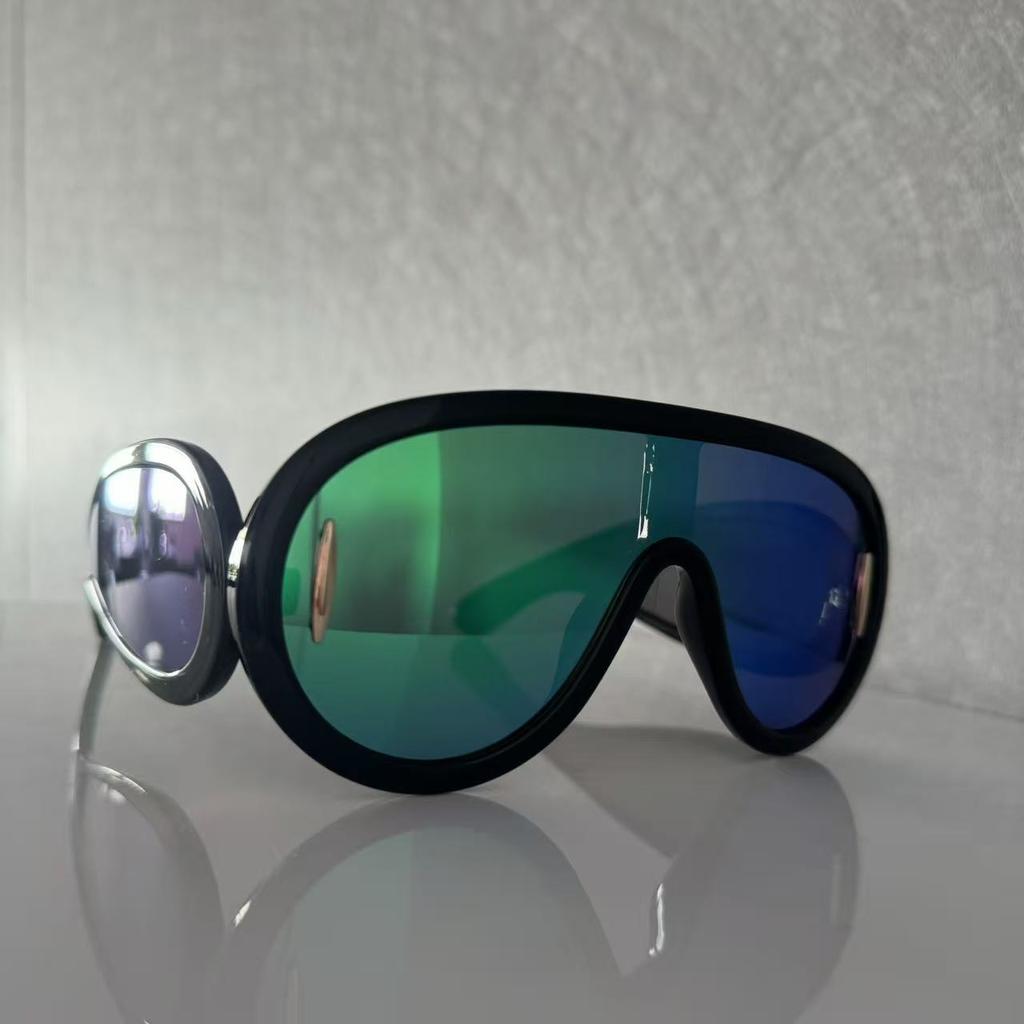 Fashion Futuristic Punk Hip-Hop Oversized One-Piece Sunglasses – Stylish Outdoor UV Protection Shades