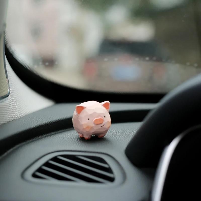 Handmade Wood Carving Pig Car Ornaments Office Computer Desktop Decorations Birthday Gifts
