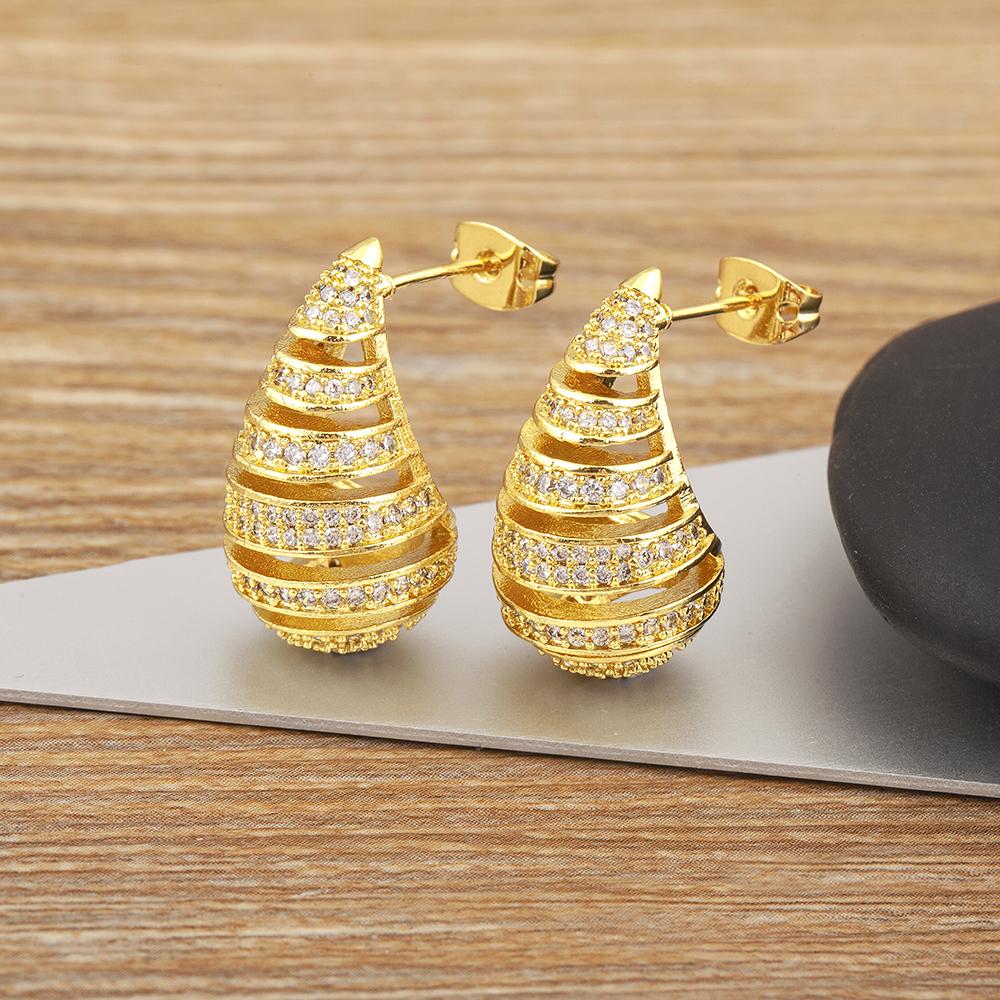 

Nidin High Quality Hollow Design Waterdrop Shape Stud Earrings For Women Inlaid Shiny Crystal Zircon Ear Jewelry Accessories золотой