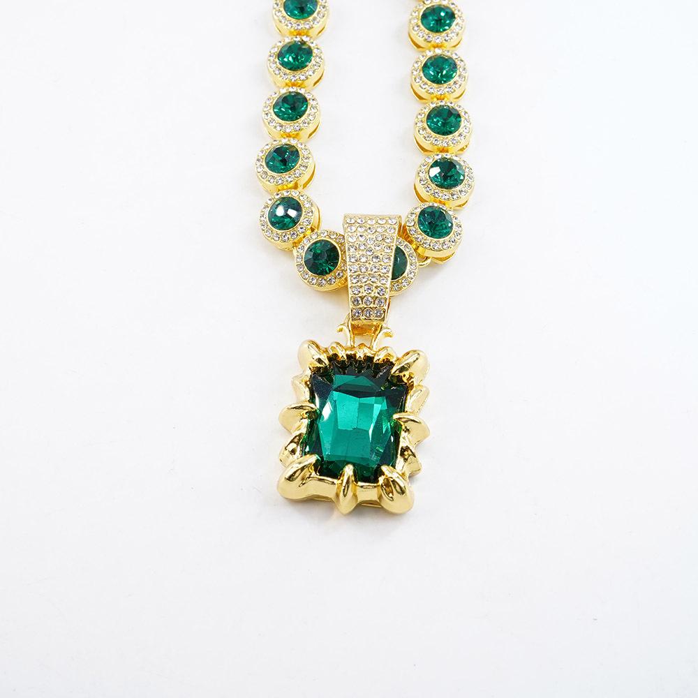 Cuore d'Oceano Retrò, Smeraldo, Rubino Ciondolo, Collana, Catena per Maglione da Uomo e Donna, Moda Europea e Americana, Lusso Leggero e di Alta Gamma