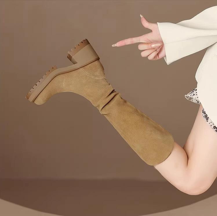 

2025 autumn and winter new platform boots women s pleated piled boots retro thick high heels but knee knight boots 40