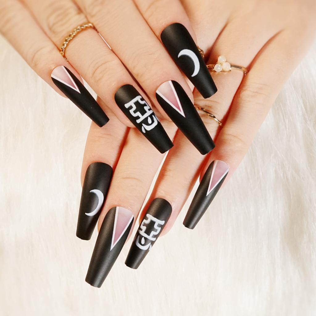 2025 New Halloween Wear Nail 3D Three-dimensional Nail Art False Nails European and American Spider Bat Nail Pieces
