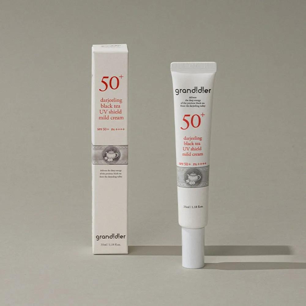 

Dazzling Black Tea Mild Sunscreen SPF50+ PA++++ 35ml 1