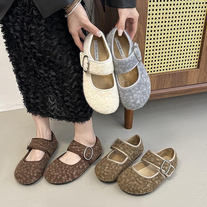 Fleece Flat-soled Fluffy Shoes for Women To Wear Outside 2025 Autumn and Winter New Korean Version of Gentle Fairy Wind Word Mary Jane Cotton Shoes