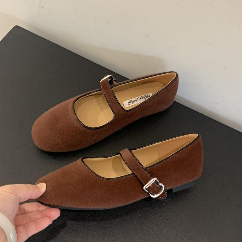French temperament round head plush soft flat bottom Mary Jane single shoes women's shoes 2025 spring and autumn new skirt evening shoes