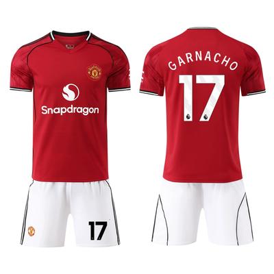 25/26 Man Utd Rot Nr. 17 Fan-Trikot
