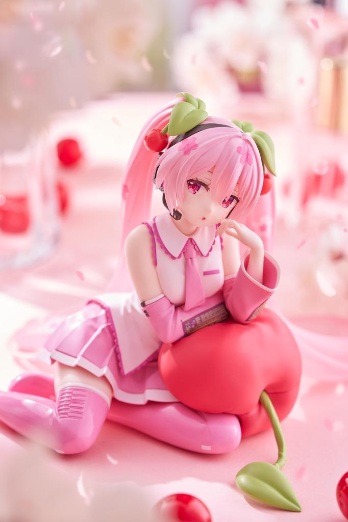 Taito Sakura Miku Cute Tabletop Figure Cushion (Cherry Ver.)