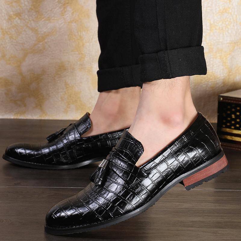 Moda Męskie Buty Moda Oddychające Skórzane Buty Casual Oddychające Gruba Podeszwa Mokasyny Z Frędzlami Mokasyny Buty na Wesele