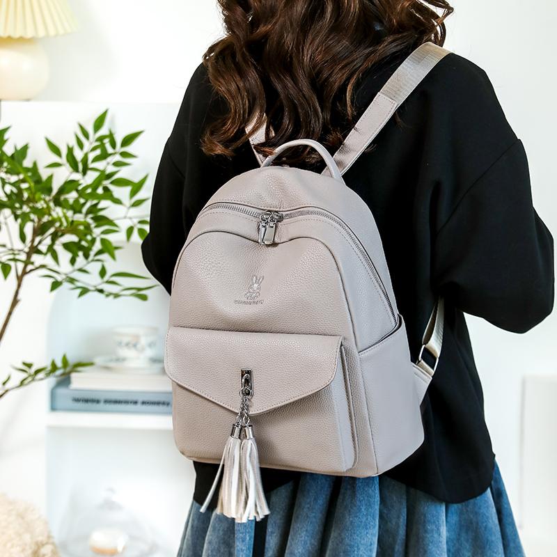 Plecak z frędzlami Plecak damski z miękkiej skóry Torba szkolna dla studenta