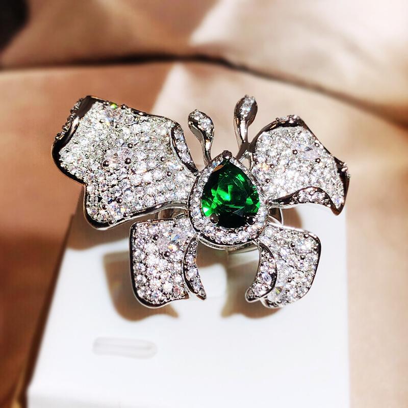 Trendy Butterfly  Sterling Silver Wedding Rings for Women New Elegant Charming Sparkling Emerald Zircon Bride  Gifts