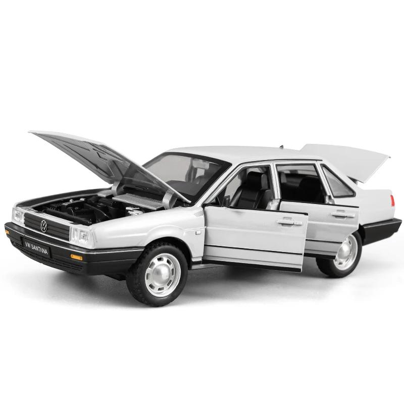 Classic 1/24 Volkswagen Santana Alloy Diecast Model Car Sound and Light Gift for Boyfriend Collection Hobbies Present with Kids
