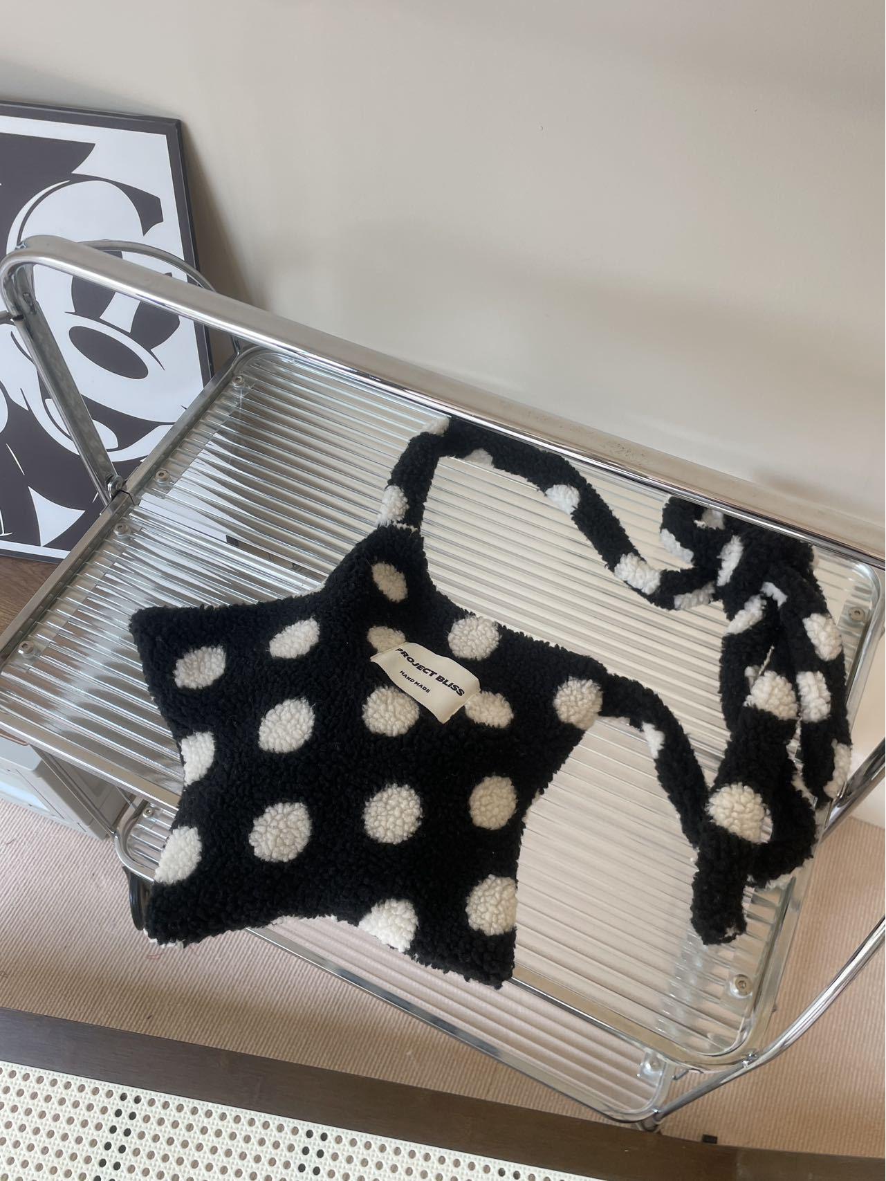 

Осенне-зимняя сумка кроссбоди из ягнячьей шерсти в горошек со звездой для подростков 31*31cm with Adjustable Strap