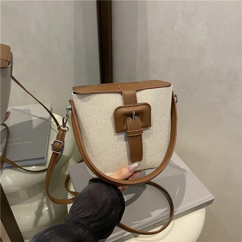 Women's Commuter Handbag -Retro soft and durable fashion shoulder crossbody bag casual fashion chic senior sense bucket bag