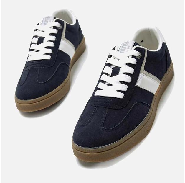 Mtng Sneakers Goal