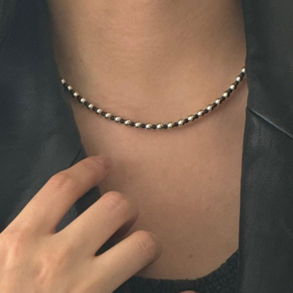 N431 Metallic Ball Necklace
