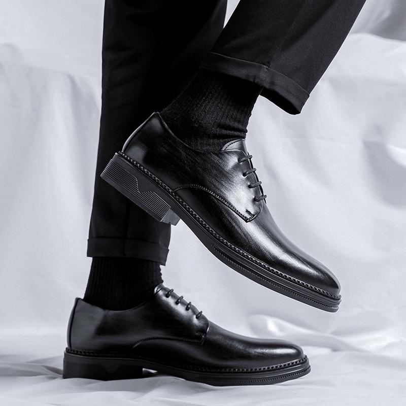 Mode 2025 Design Herrskor Läder Snörning Klassiska Casual Handgjorda Herrskor För Kontor Business Vardagsbruk Bekväma Trendiga