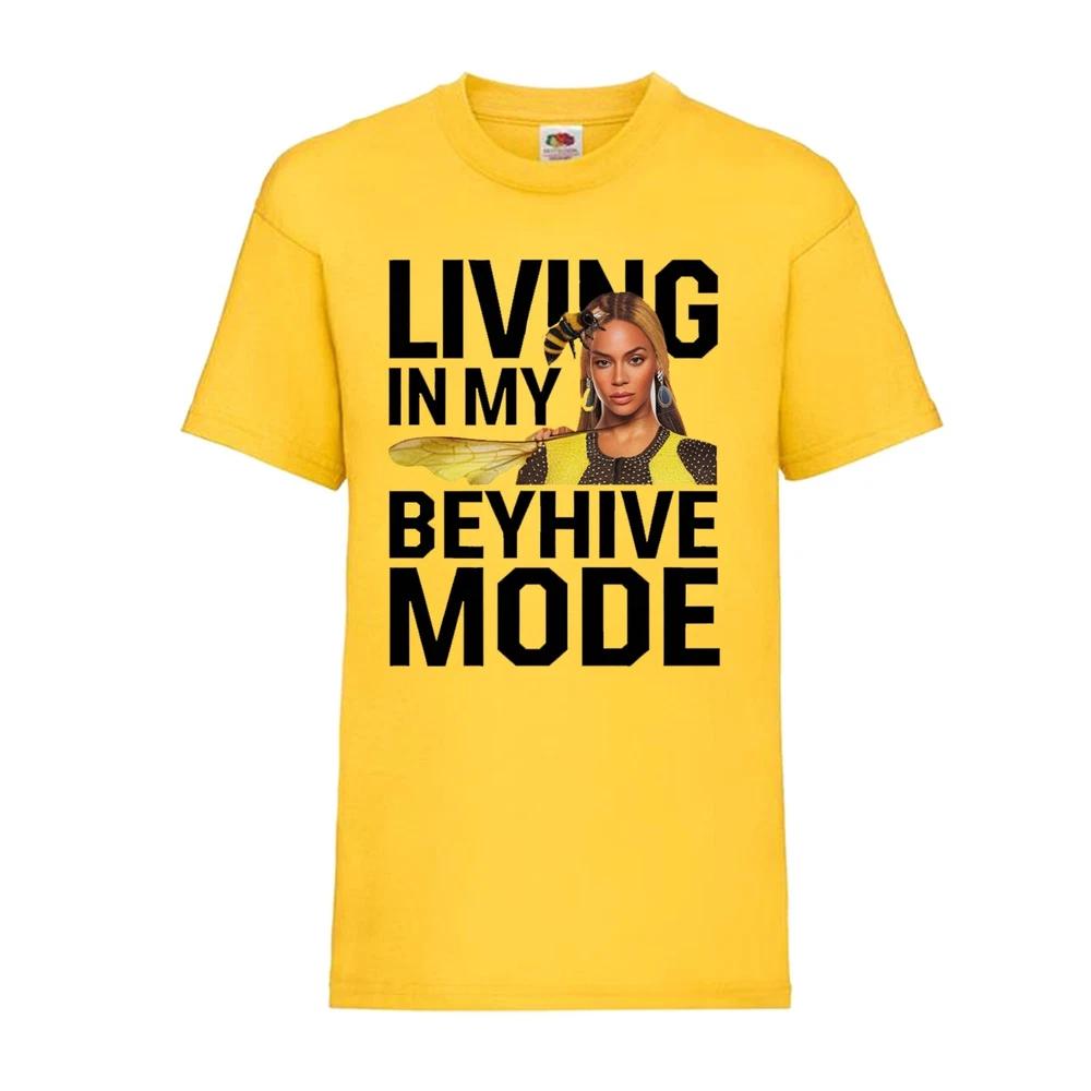 Adults Unisex Tshirt Living in my beyhive mode T Pop Singer Graphic Tee S