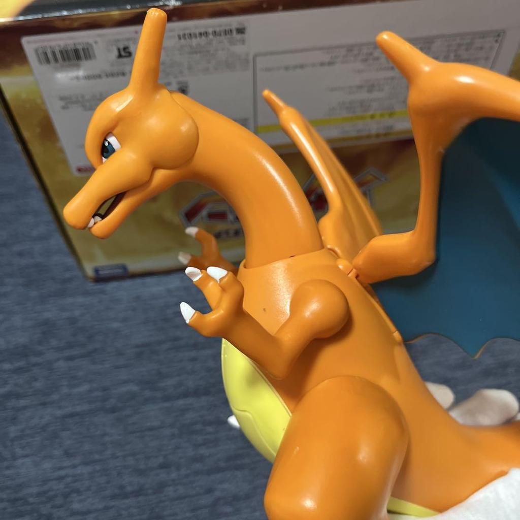 [USED] Pokemon Action Figure Charizard